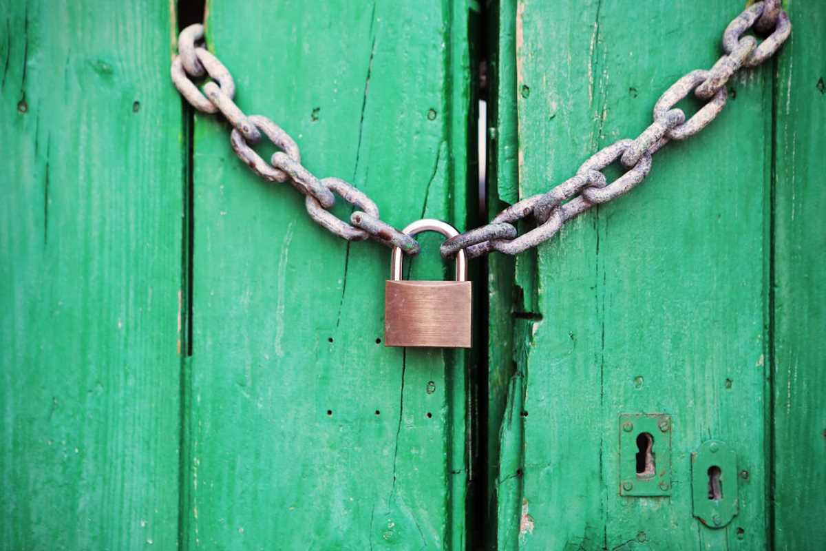 Cybersecurity Checklist for Online Businesses Handling Sensitive Data