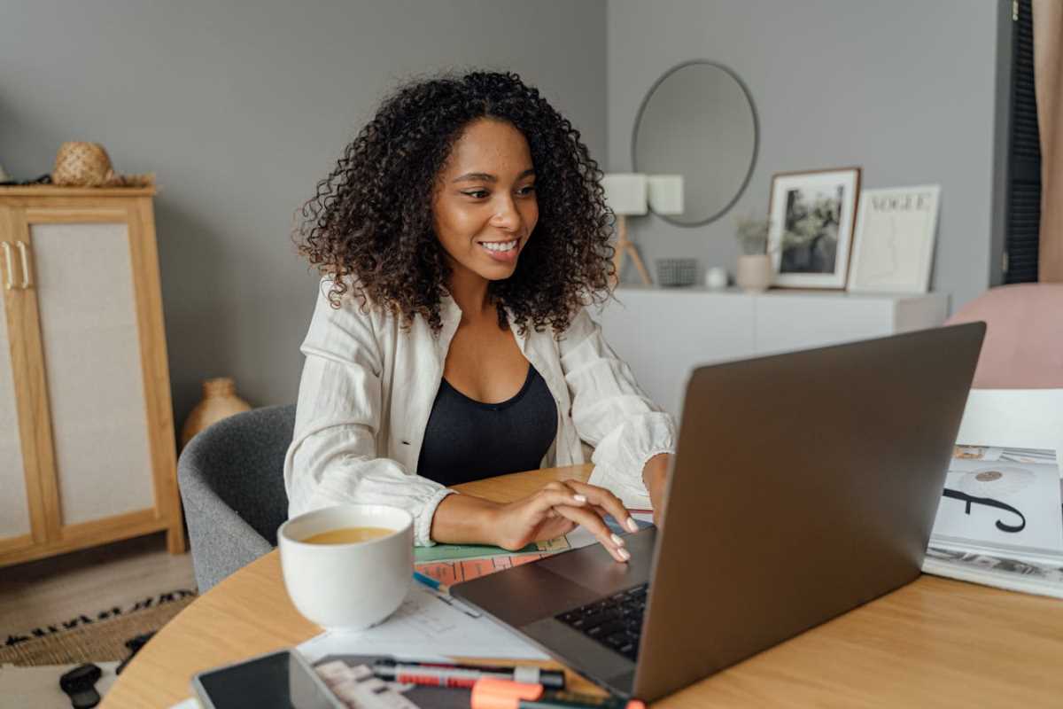 The Dos and Don’ts of Delegating Tasks in Online Businesses